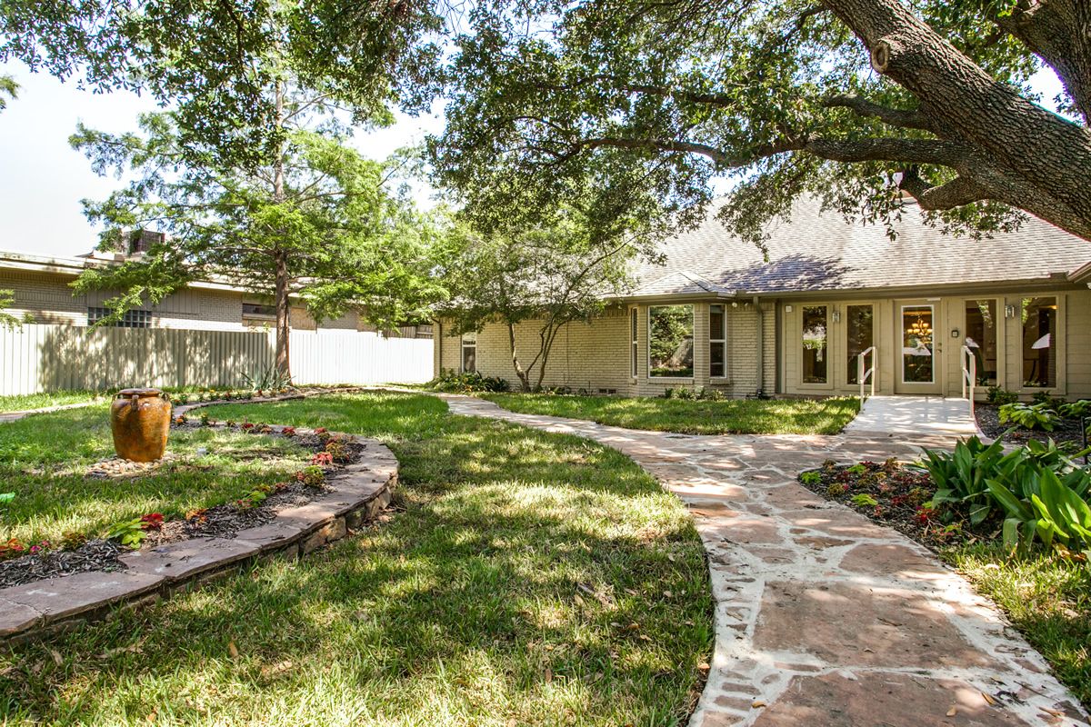 Sage Oak Assisted Living - Preston Hollow